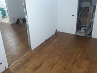 Заливка основание пола, монтаж фанеры со шлифовкой, монтаж массивной доски на клей-45м2